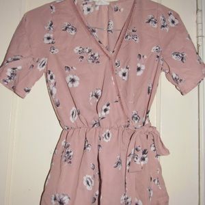 Pink flower top 🌸